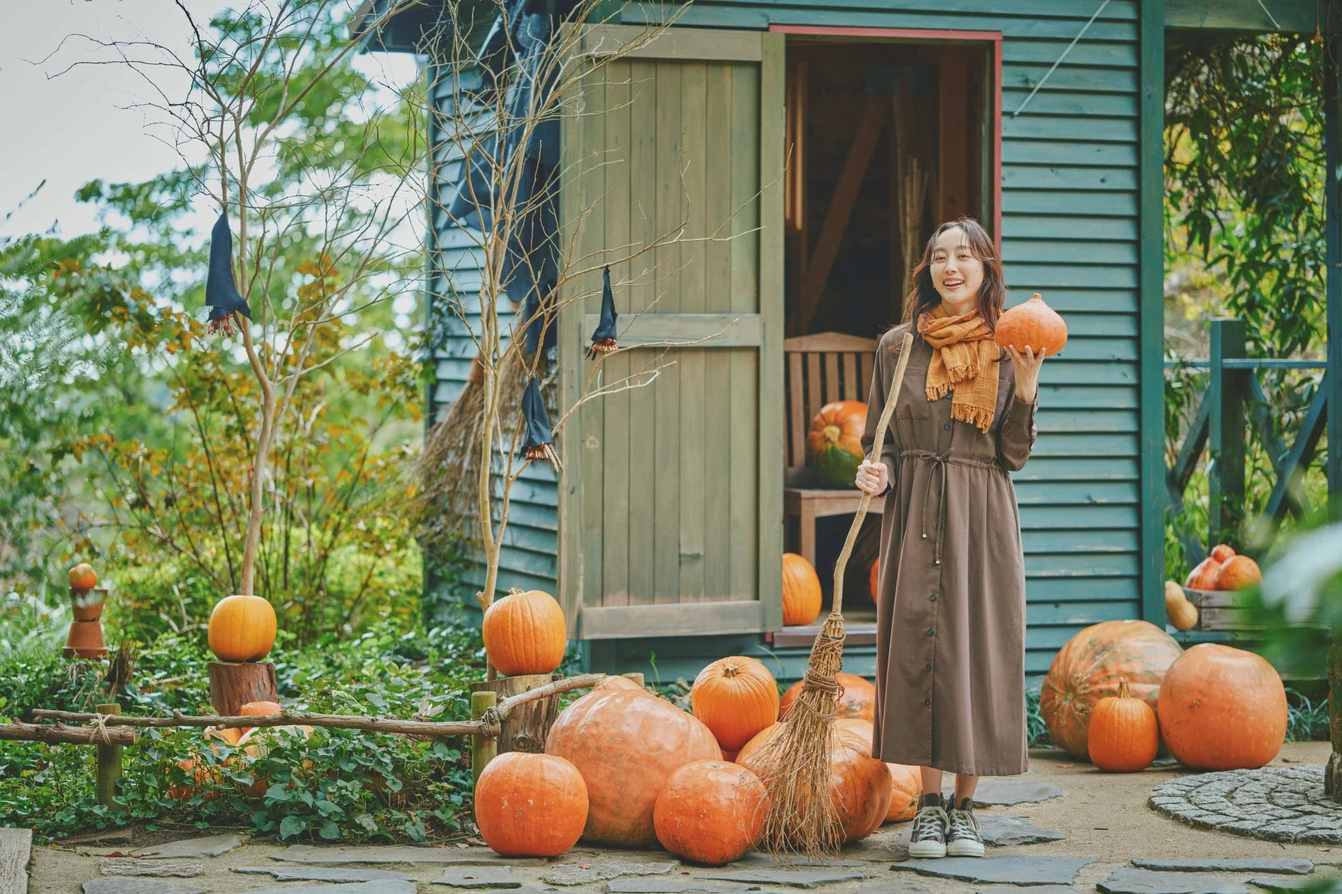 ハロウィンの女性