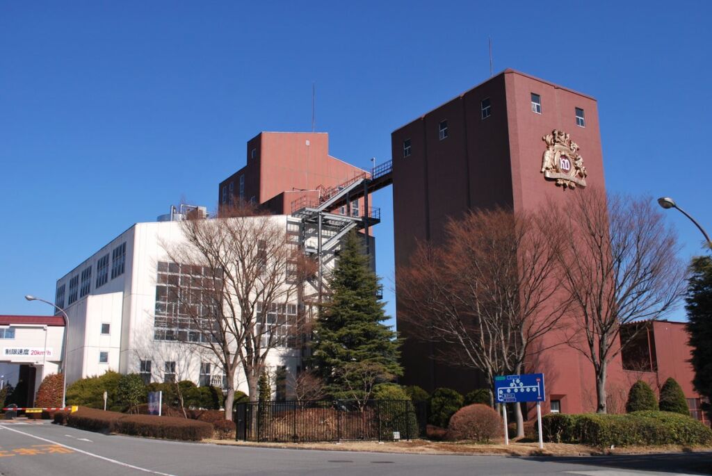 土屋守と巡る、富士山麓の二つの蒸溜所 普段は一般公開していない富嶽蒸溜所も特別見学する日帰りツアーが12月5日に開催