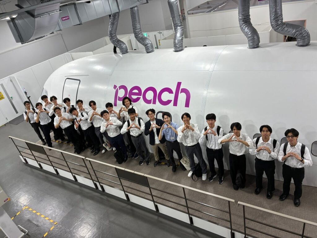 エアバス、航空関連企業とともに神戸市立工業高等専門学校向けに特別講義開催