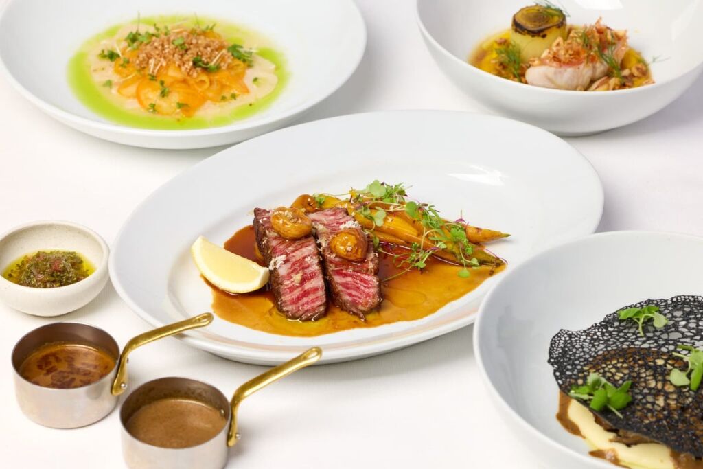 「オーク ドア」の新料理長が初めて手掛ける、日本各地を巡る美食の旅 世界のステーキハウスで培った技術と旬の国産食材が融合する秋限定ディナーコース「Tour of Japan」