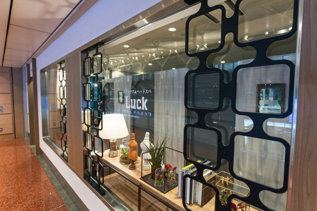 羽田空港第2ターミナル3階に「ボディケア&ヘッドスパLUCK WELLNESS」が11月2日オープン